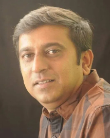 ರವೀಂದ್ರ ತುಂಬರಮನೆ