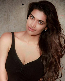 சலோனி லுத்ரா