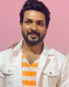 ಸಾರ್ಥಕ್ ಲಕ್ಕಿ