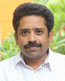 Seenu Ramasamy Movies | Seenu Ramasamy: Height, Age, Wife, Girlfriend ...