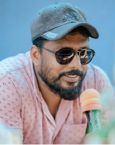 ഷാന്‍ തുളസീധരന്‍