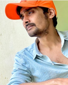 ശരത് മേനോന്‍