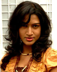 తనుజ (తెలుగు యాక్ట్రస్)