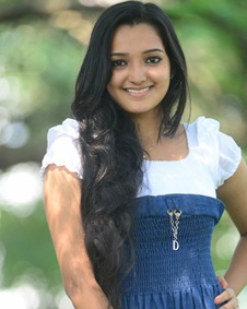 തനുജ കാര്‍ത്തിക്ക്