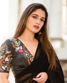 ತೇಜಸ್ವಿನಿ ಶರ್ಮಾ