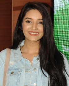 वैष्णवी पटवर्धन