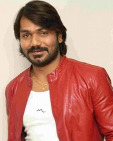 ವರ್ಧನ್ ತೀರ್ಥಹಳ್ಳಿ