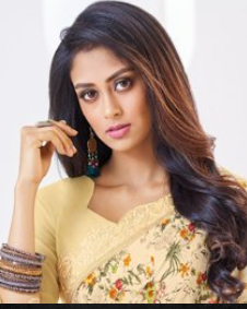 వేదిక ద‌త్త‌