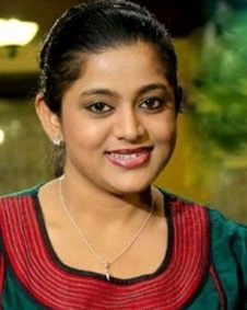 വീണ നായര്‍