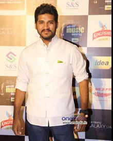 വിജയ് യേശുദാസ്