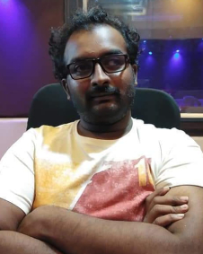 ವಿವೇಕ್ ಚಕ್ರವರ್ತಿ