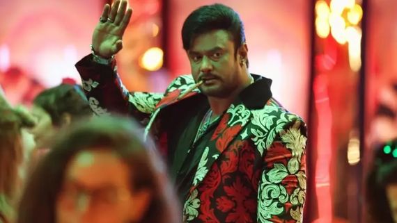 ಹಾಡಾಯ್ತು ದರ್ಶನ್ ಬಾಯಿಯಿಂದ ಉದುರಿದ ಅಣಿಮುತ್ತು ? ಡೆವಿಲ್ ದರ್ಶನಕ್ಕೆ ದಿನಗಣನೆ ಆರಂಭ..!