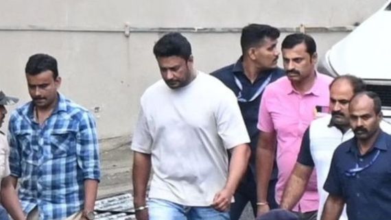 ಎಲ್ಲೋದ್ರು ದರ್ಶನ್? ಪೊಲೀಸರ ಹುಡುಕಾಟ ಶುರು; ದಾಸನ ಪೋಸ್ಟ್ ವೈರಲ್