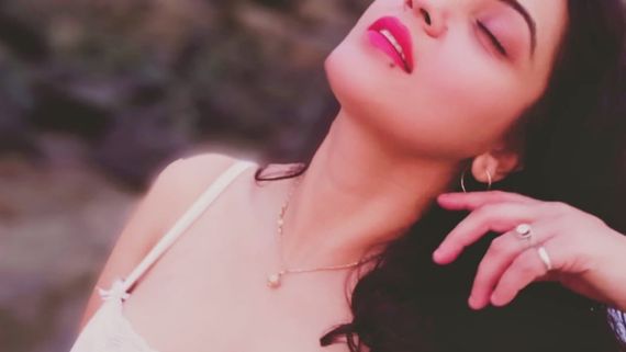 ನನ್ನ ಮೊದಲ ಸಿನಿಮಾ ಬ್ಲಾಕ್‌ಬಸ್ಟರ್, ಆದರೆ ಹಾಸಿಗೆ ಹಂಚಿಕೊಳ್ಳದಿದ್ದಕ್ಕೆ ನನ್ನ ಬದುಕು ಹಾಳಾಯ್ತು-ಖ್ಯಾತ ನಟಿ ಕಣ್ಣೀರು