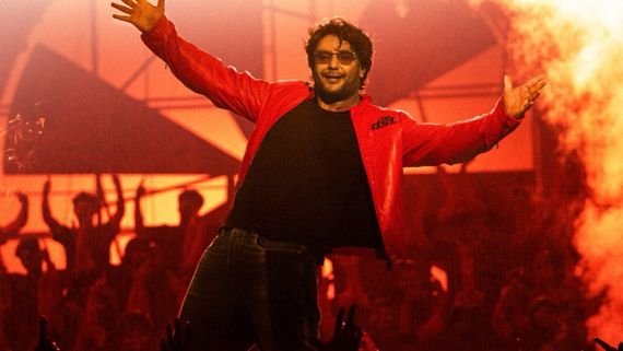 Devil Day 8 Boxoffice: ಮತ್ತಷ್ಟು ಕುಸಿದ ಕಲೆಕ್ಷನ್; ಲೀಕಾಸುರರ ಆರ್ಭಟಕ್ಕೆ ಜಗ್ಗದ 'ಡೆವಿಲ್'