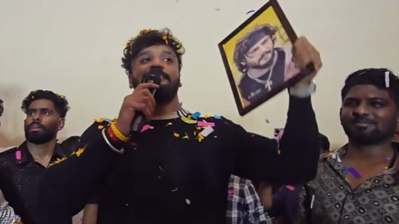 ದರ್ಶನ್ ಫೋಟೊ ಹಿಡ್ದು ಝೈದ್ ಖಾನ್‌ಗೆ ಧನ್ವೀರ್ ಟಾಂಗ್? 'ಮೀಟರ್ ಬೇಕು ಮೀಟರ್' ಎಂದು ಮತ್ತೆ ಕೌಂಟರ್