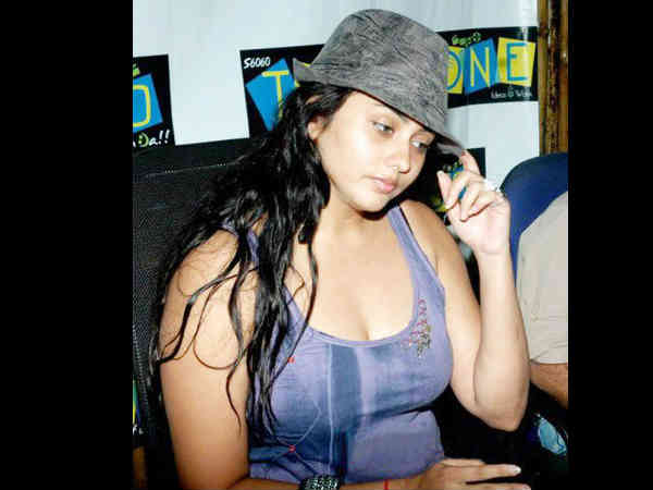 ಸೈಡ್ ಬಿಜಿನೆಸ್ ಗೆ ಇಳಿದ ನಮಿತಾ 