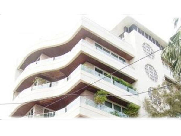 ಸಲ್ಮಾನ್ ಖಾನ್ ಗ್ಯಾಲಕ್ಸಿ ಅಪಾರ್ಟ್ ಮೆಂಟ್