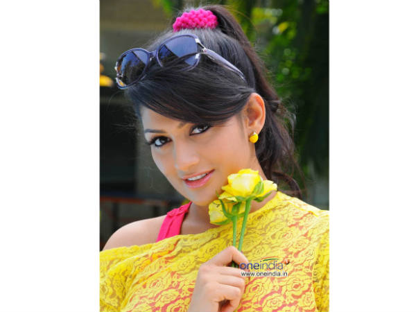 ಅಭಿಮಾನಿಗಳ ಪ್ರೀತಿಗೆ ರಾಧಿಕಾ ಕಾಣಿಕೆ