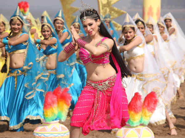 ದೂರಶಿಕ್ಷಣದಲ್ಲಿ ಬಿಎ ಪದವಿ ಪಡೆದ ತಮನ್ನಾ