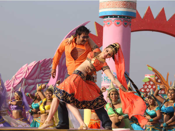 ಹ್ಯಾಪಿ ಡೇಸ್ ಮೂಲಕ ಬೆಳಕಿಗೆ ಬಂದ ತಾರೆ