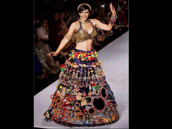 ಮಂದಿರಾ ಬೇಡಿ ಮಂದಿರಾ ಬೇಡಿ