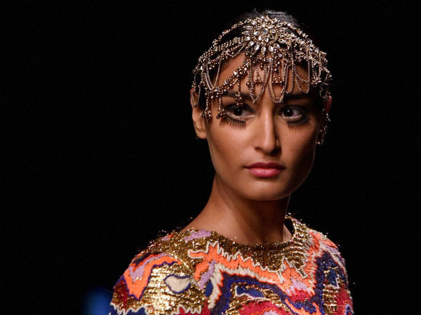 ರೂಪದರ್ಶಿ ರೂಪದರ್ಶಿ