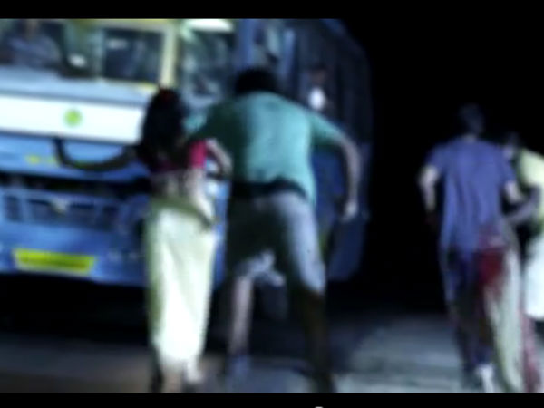 ಟ್ರೇಲರ್ ನಲ್ಲಿ ಕತ್ತಲು ಬೆಳಕಿನಾಟ 