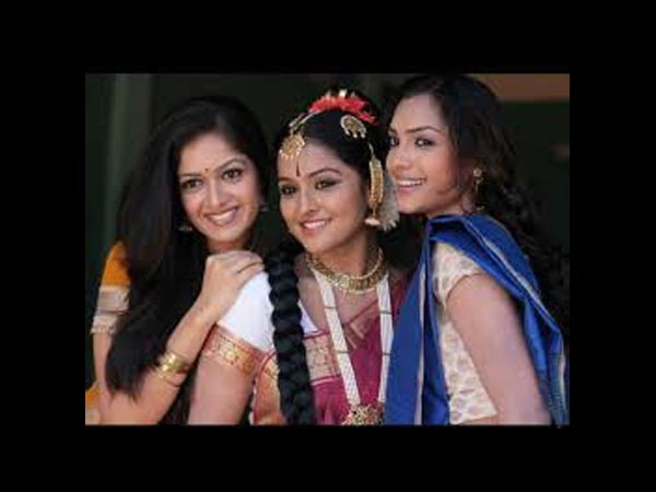 ಅಪ್ ಅಂಡ್ ಡೌನ್ ಮುಕಾಲಿಕ್ ಒರ್ಯಾಲುಂಡು