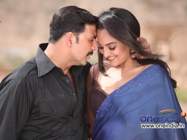 ಇಂಡಿಯನ್ ಎಕ್ಸ್ ಪ್ರೆಸ್ 1/2 ಸ್ಟಾರ್