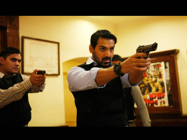  ರೀಡಿಫ್ ವಿಮರ್ಶೆ