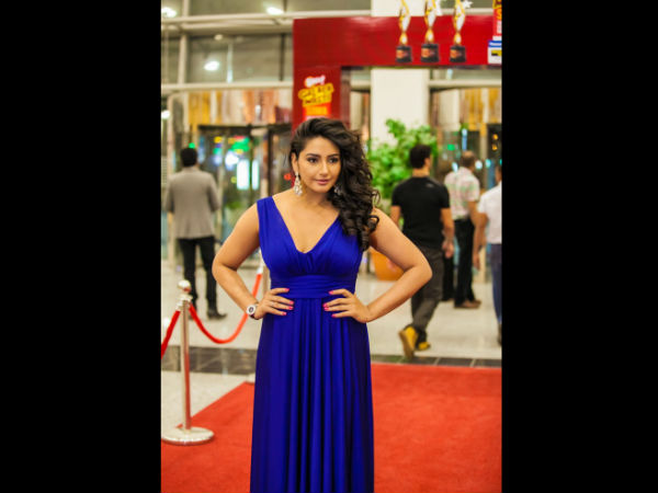 ಸಿಂಪಲ್ ಅಂಡ್ ಬ್ಯೂಟಿಫುಲ್ ರಾಗಿಣಿ