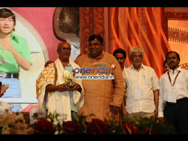 ಸಿಕ್ಕಿಂದ್ರೆ ಸಿರುಂಡೆ