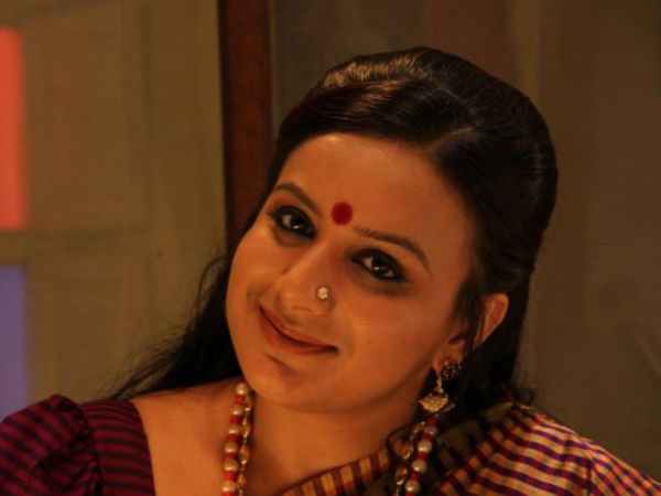 ಫ್ಲಾಪ್ ಹೀರೋಯಿನ್ ಅನ್ನಿಸಿಕೊಂಡ ಪೂಜಾ ಫ್ಲಾಪ್ ಹೀರೋಯಿನ್ ಅನ್ನಿಸಿಕೊಂಡ ಪೂಜಾ