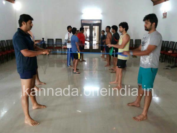 ಪೂಲ್ A ಹಾಗೂ ಪೂಲ್ B