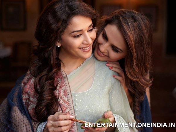 Madhuri, Huma In Dedh Ishqiya Madhuri, Huma In Dedh Ishqiya