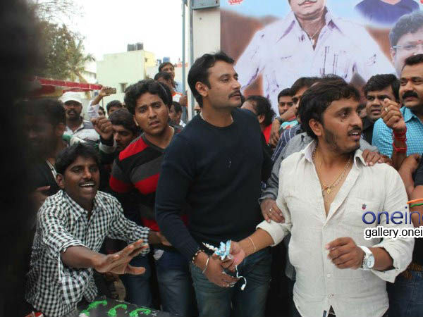 ತಾಯಿ ಮೀನಾ ಅವಕಾಶಕ್ಕಾಗಿ ಅಲೆದಿದ್ರು