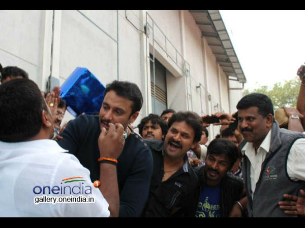 ಅದುಮಿಟ್ಟುಕೊಂಡ ನೋವನ್ನ ಪ್ರಾಣಿಗಳ ಜೊತೆ ಹಂಚ್ಕೋತಾರೆ