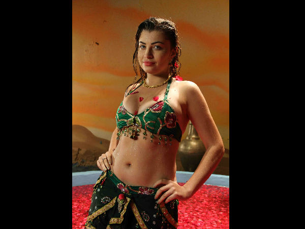 ಏಪ್ರಿಲ್ ಕೊನೆಯಲ್ಲಿ ಧ್ವನಿಸುರುಳಿ ಬಿಡುಗಡೆ