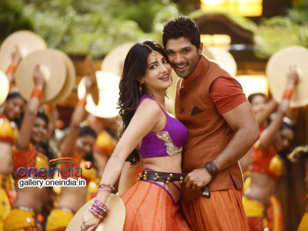 ಐಟಂ ಬೆಡಗಿಯರೂ ನಾಚುವಂತಿವೆ