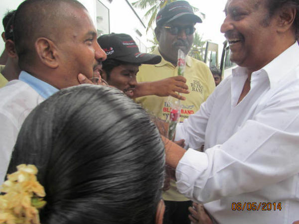 ಅಂಥ ಮಕ್ಕಳ ಬಳಿ ಇಳಿದುಬಂದ ರಜನಿ