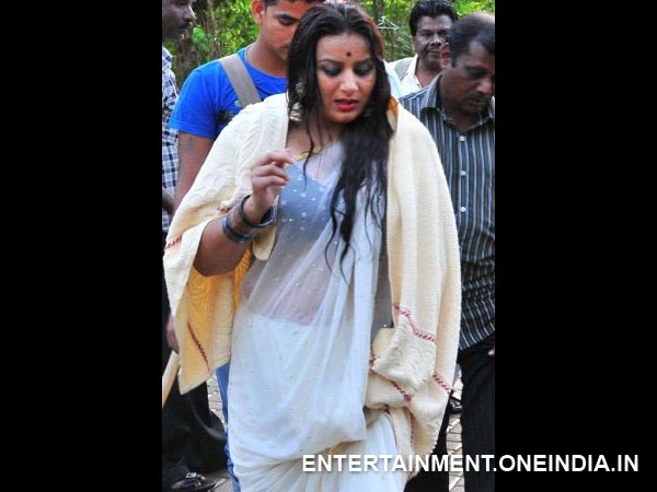 ಬೆಂಗಳೂರು ಮತ್ತು ಉತ್ತರ ಕರ್ನಾಟಕದಲ್ಲಿ ಶೂಟಿಂಗ್