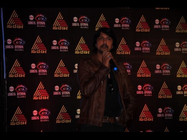 ಹದಿನಾಲ್ಕು ಮಂದಿ ಸ್ಪರ್ಧಿಗಳ ಜೊತೆ ಸೆಣೆಸಾಟ