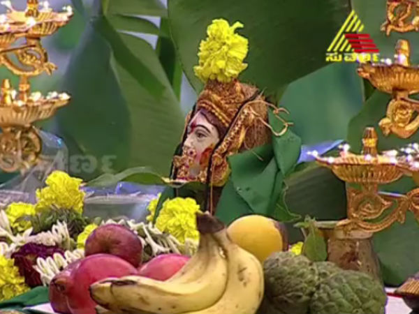 ಮನೆಯಲ್ಲಿ ವರಮಹಾಲಕ್ಷ್ಮಿ ಹಬ್ಬ ಸಂಭ್ರಮ