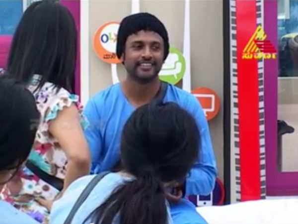 ರೋಹಿತ್ ಅವರಿಗೆ ಕೆರೆದುಕೊಳ್ಳುವ ಕಾಯಿಲೆ