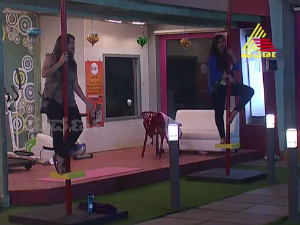 ಕಂಬದಿಂದ ಉರುಳಿದ ಒಂದೊಂದೇ ವಿಕೆಟ್ 