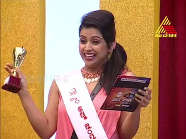 ಡ್ರಾಮಾ ಕ್ವೀನ್ ಪ್ರಶಸ್ತಿತೆ ಭಾಜನರಾದ ಶ್ವೇತಾ