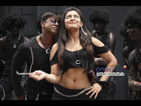 ಅದ್ದೂರಿ ಸಾಹಸ ಸನ್ನಿವೇಶದೊಂದಿಗೆ ವಿಜಯ್ ಎಂಟ್ರಿ