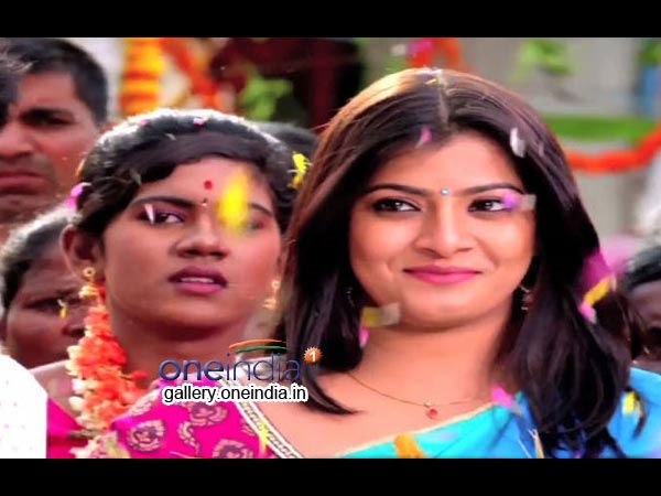 ಮಾಣಿಕ್ಯನಿಗೆ ಇಬ್ಬರು ಮುತ್ತುಗಳು ಮಾಣಿಕ್ಯನಿಗೆ ಇಬ್ಬರು ಮುತ್ತುಗಳು