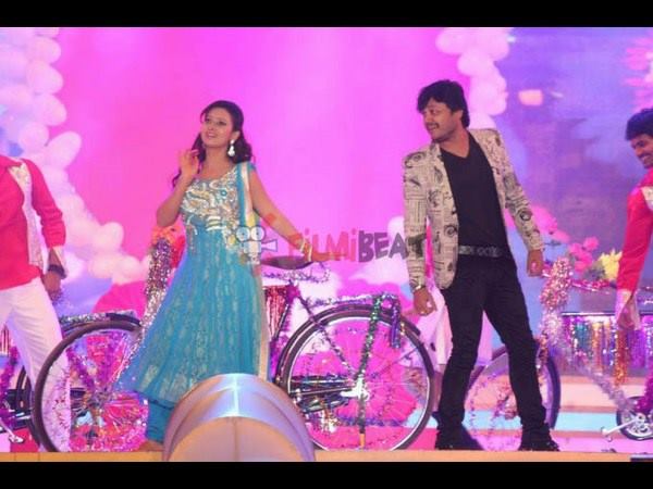 'ಮರೆಯಲಾಗದ' ಗಣಿ-ಅಮೂಲ್ಯ ರೋಮ್ಯಾನ್ಸ್